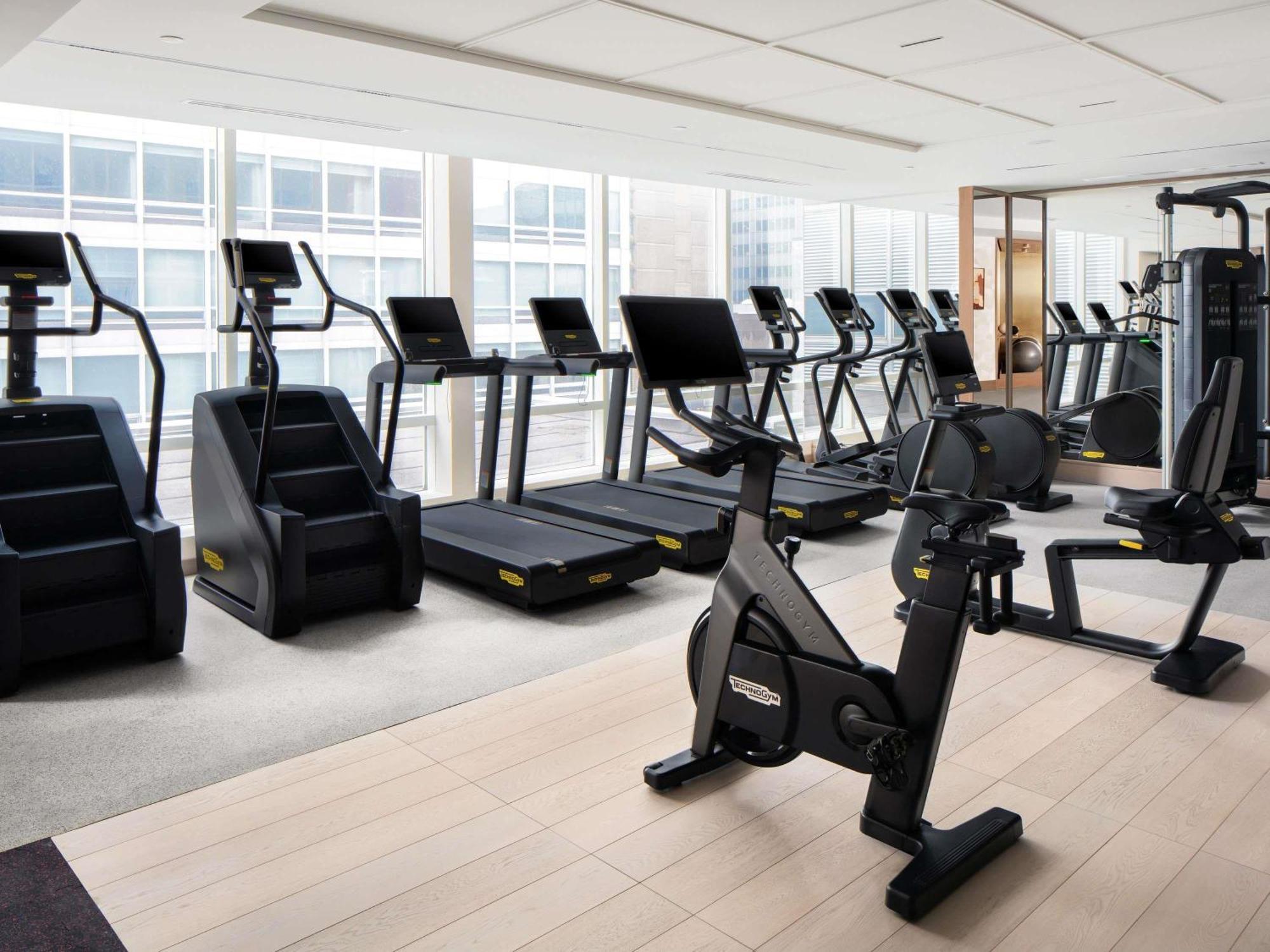 Sofitel Golden Mile 5*